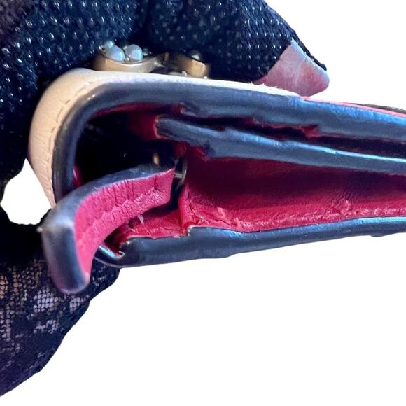 Gucci Women's Leather Queen Margaret Bee Card Case / Wallet - Picture 8 of 13